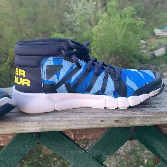 Under Armour  X Level destroyer sneakers Sz 3 Youth - Picture 2 of 8